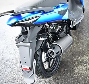 Used 2026 Kymco Super 8 R Multi-Coloured - Interior and Exterior details 18
