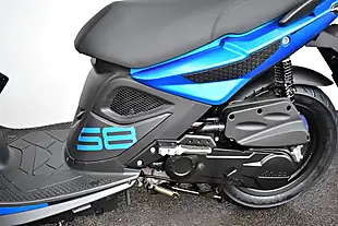 Used 2026 Kymco Super 8 R Multi-Coloured - Interior and Exterior details 19