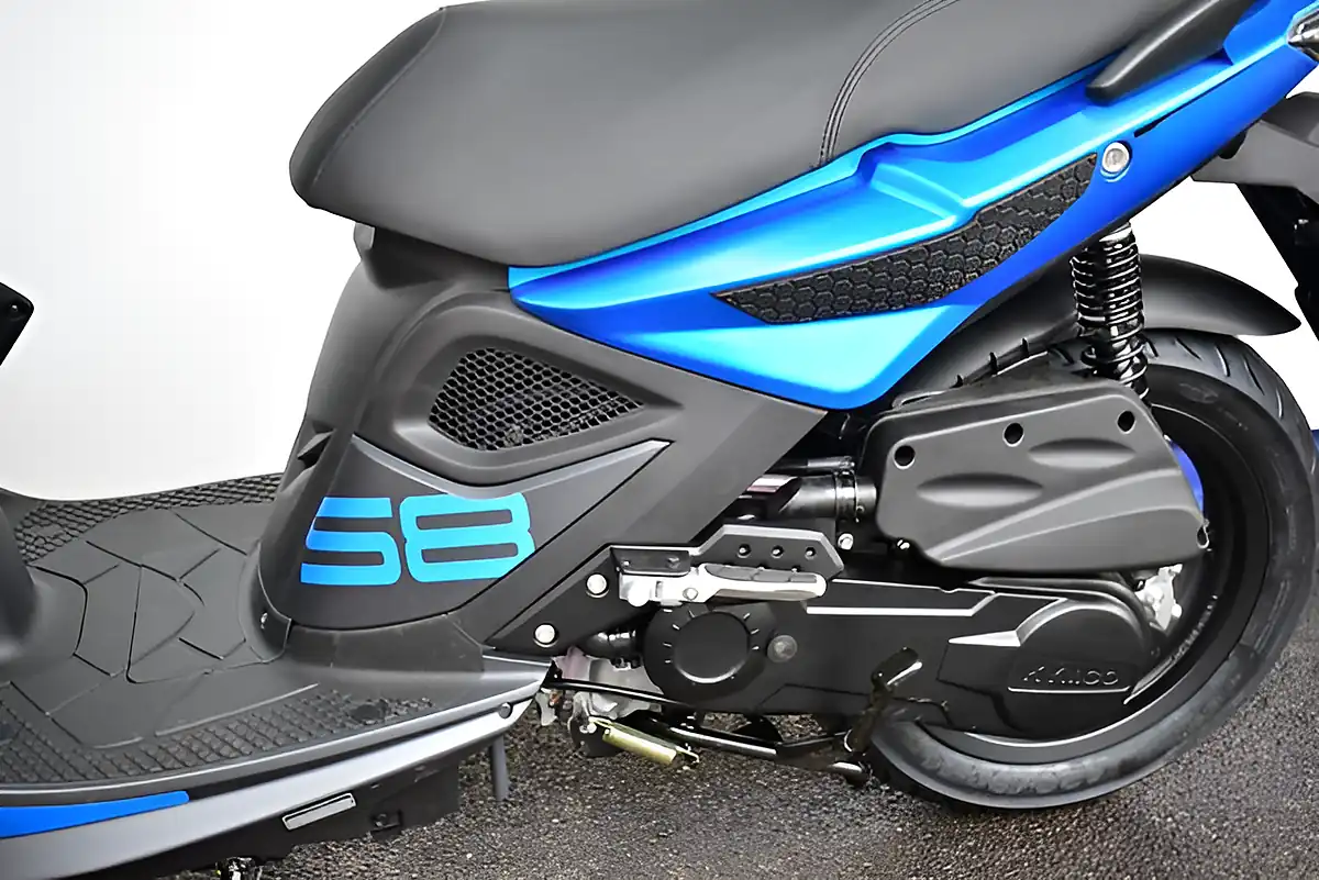Used 2026 Kymco Super 8 R Multi-Coloured - Interior and Exterior details 19