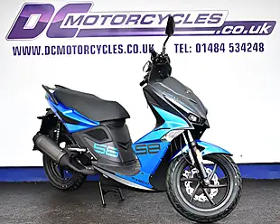 Used 2026 Kymco Super 8 R Multi-Coloured - Interior and Exterior details 3