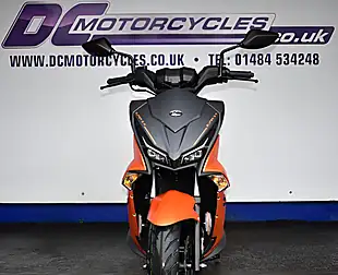Used 2026 Kymco Super 8 R Multi-Coloured - Interior and Exterior details 9
