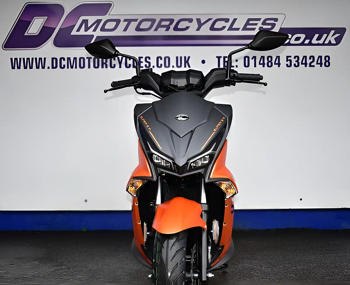 Used 2026 Kymco Super 8 R Multi-Coloured - Interior and Exterior details 9