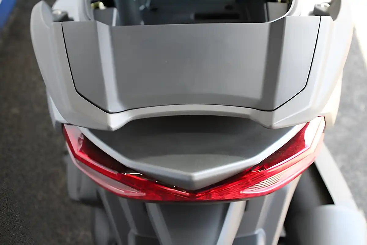 Used 2026 Kymco Xtown 125 Titanium - Interior and Exterior details 17