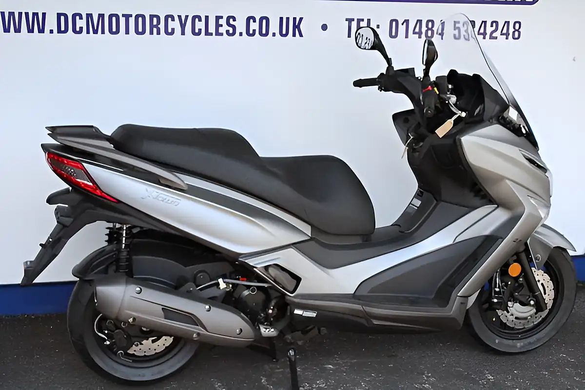 Used 2026 Kymco Xtown 125 Titanium - Interior and Exterior details 7