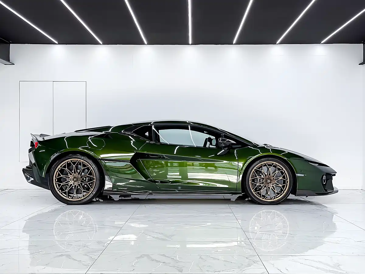 Used 2026 Lamborghini Temerario Alleggerita Green - Interior and Exterior details 4