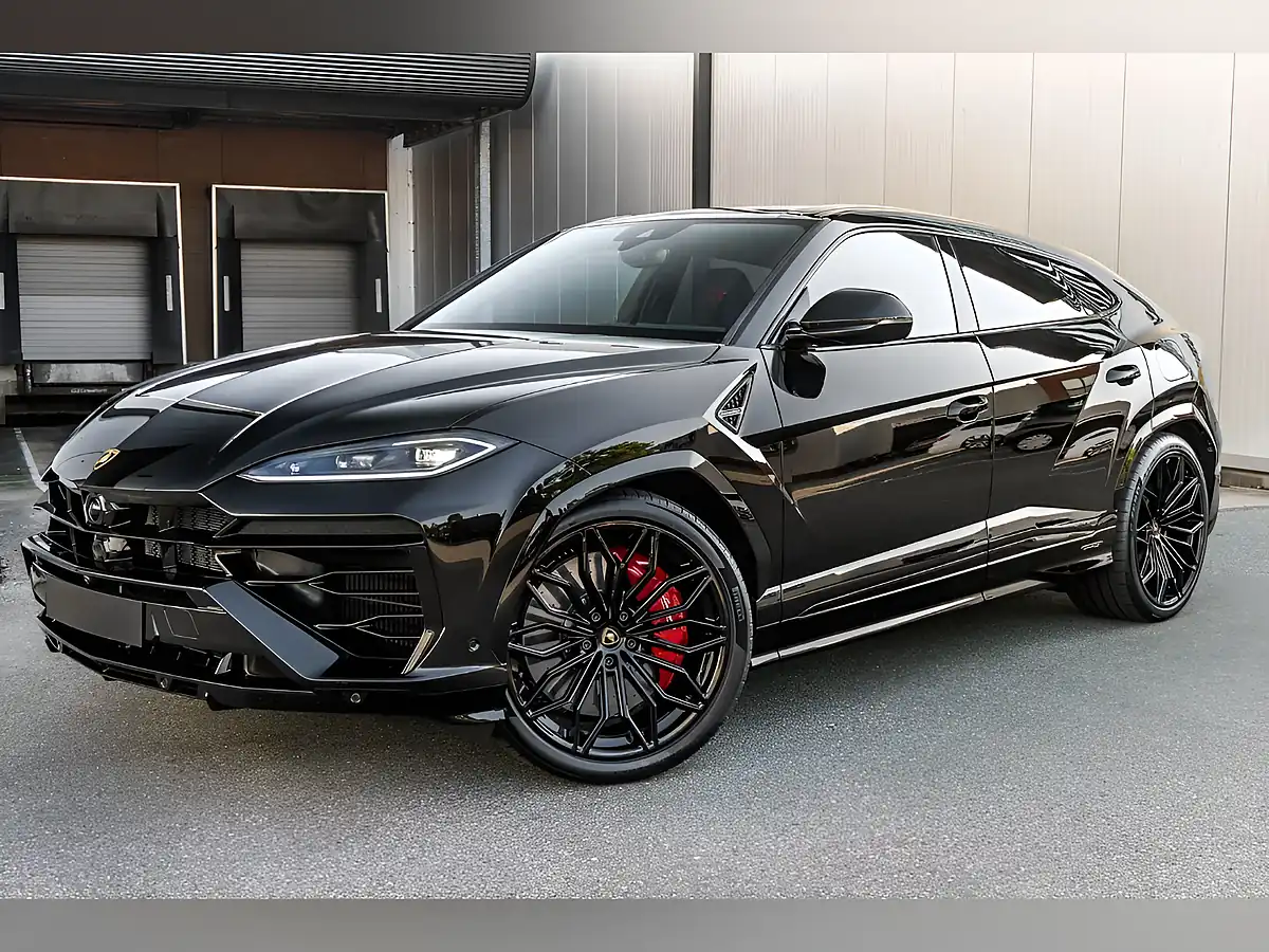Used 2026 Lamborghini Urus Se Nero Helene - Front View