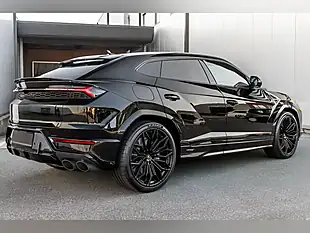 Used 2026 Lamborghini Urus Se Nero Helene - Interior and Exterior details 6