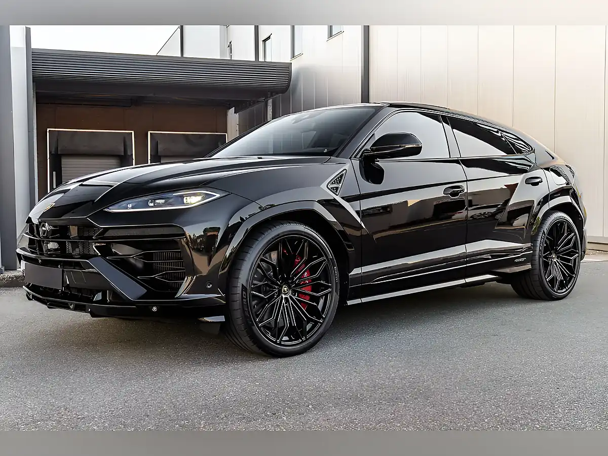 Used 2026 Lamborghini Urus Se Nero Helene - Interior and Exterior details 7