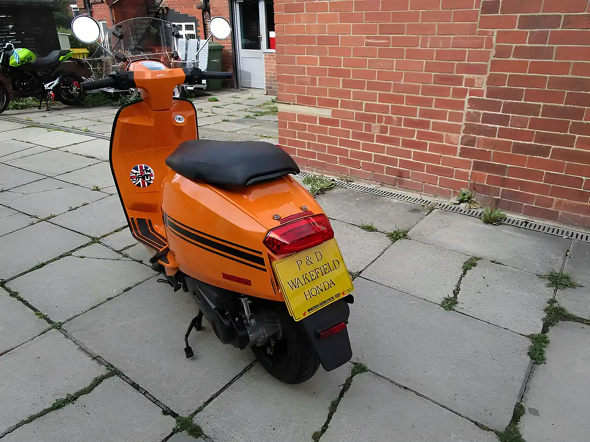 Used 2026 Lambretta V-50 Special Orange - Interior and Exterior details 9