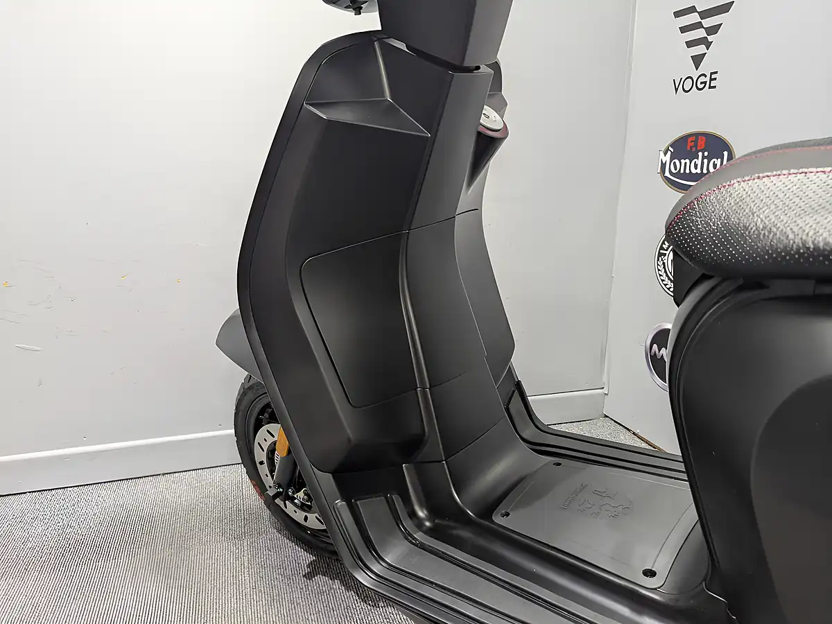 Used 2026 Lambretta V125 Special Matt Black - Interior and Exterior details 15