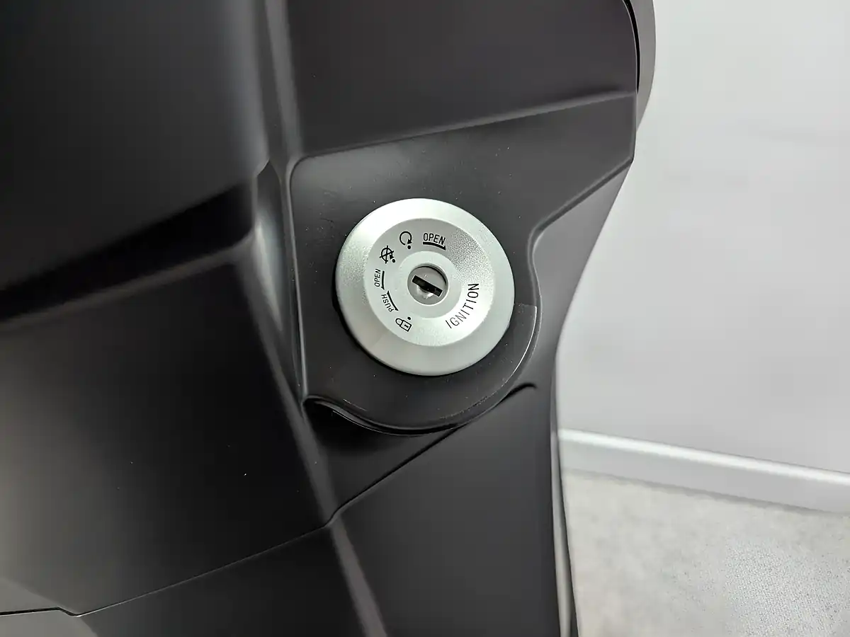 Used 2026 Lambretta V125 Special Matt Black - Interior and Exterior details 18