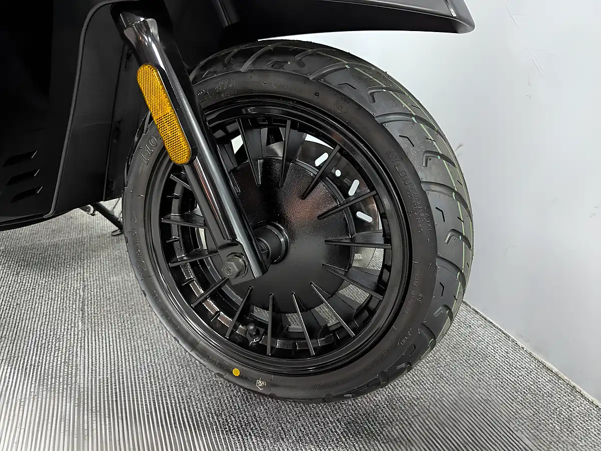 Used 2026 Lambretta V125 Special Matt Black - Interior and Exterior details 3
