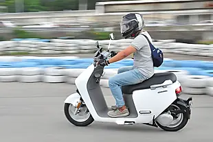 Used 2026 Lambretta V125 Special White - Interior and Exterior details 20