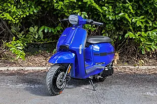 Used 2026 Lambretta V125 Special White - Interior and Exterior details 3