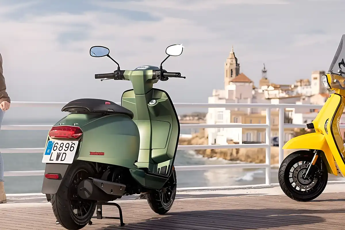 Used 2026 Lambretta V125 Special White - Interior and Exterior details 8