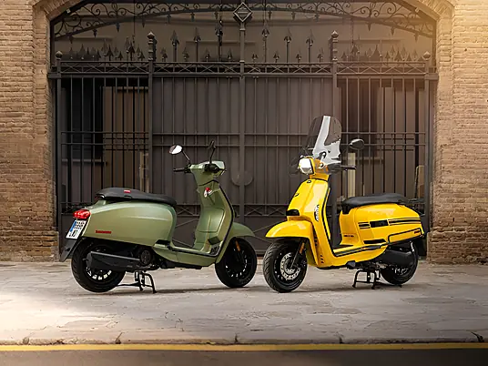2026 Lambretta V50 Special Black Flex