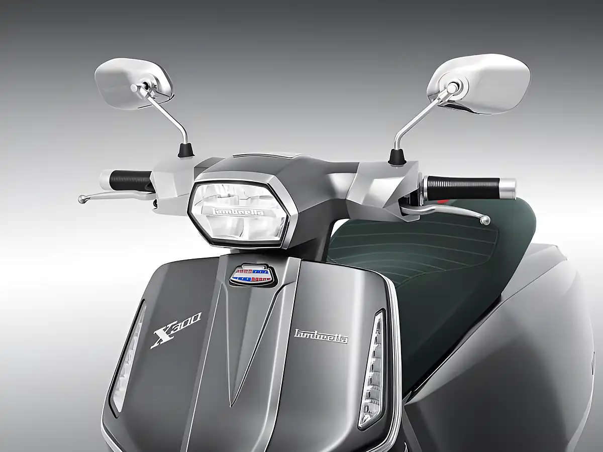 Used 2026 Lambretta X300 Gp Super Black - Interior and Exterior details 11