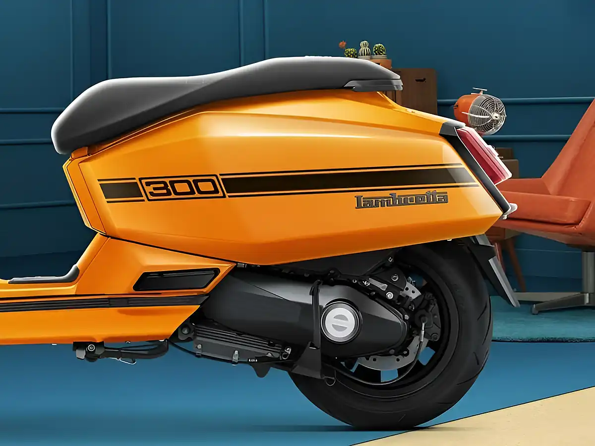 Used 2026 Lambretta X300 Sr Amaro Red - Interior and Exterior details 13