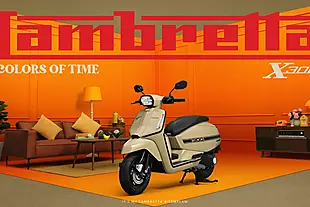 Used 2026 Lambretta X300 Sr Amaro Red - Interior and Exterior details 2