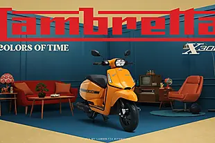 Used 2026 Lambretta X300 Sr Amaro Red - Interior and Exterior details 3