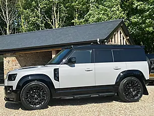 Used 2026 Land Rover Defender 110 S Hard Top Borasco Grey - Interior and Exterior details 16