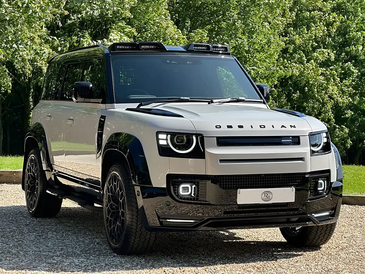 Used 2026 Land Rover Defender 110 S Hard Top Borasco Grey - Interior and Exterior details 17