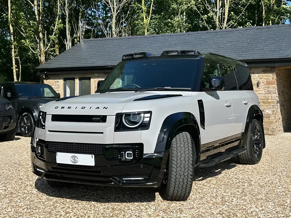 Used 2026 Land Rover Defender 110 S Hard Top Borasco Grey - Interior and Exterior details 18