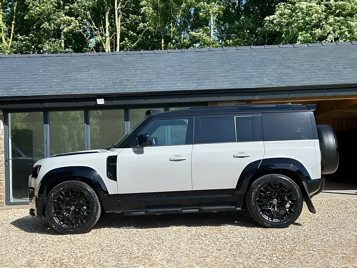 Used 2026 Land Rover Defender 110 S Hard Top Borasco Grey - Interior and Exterior details 2
