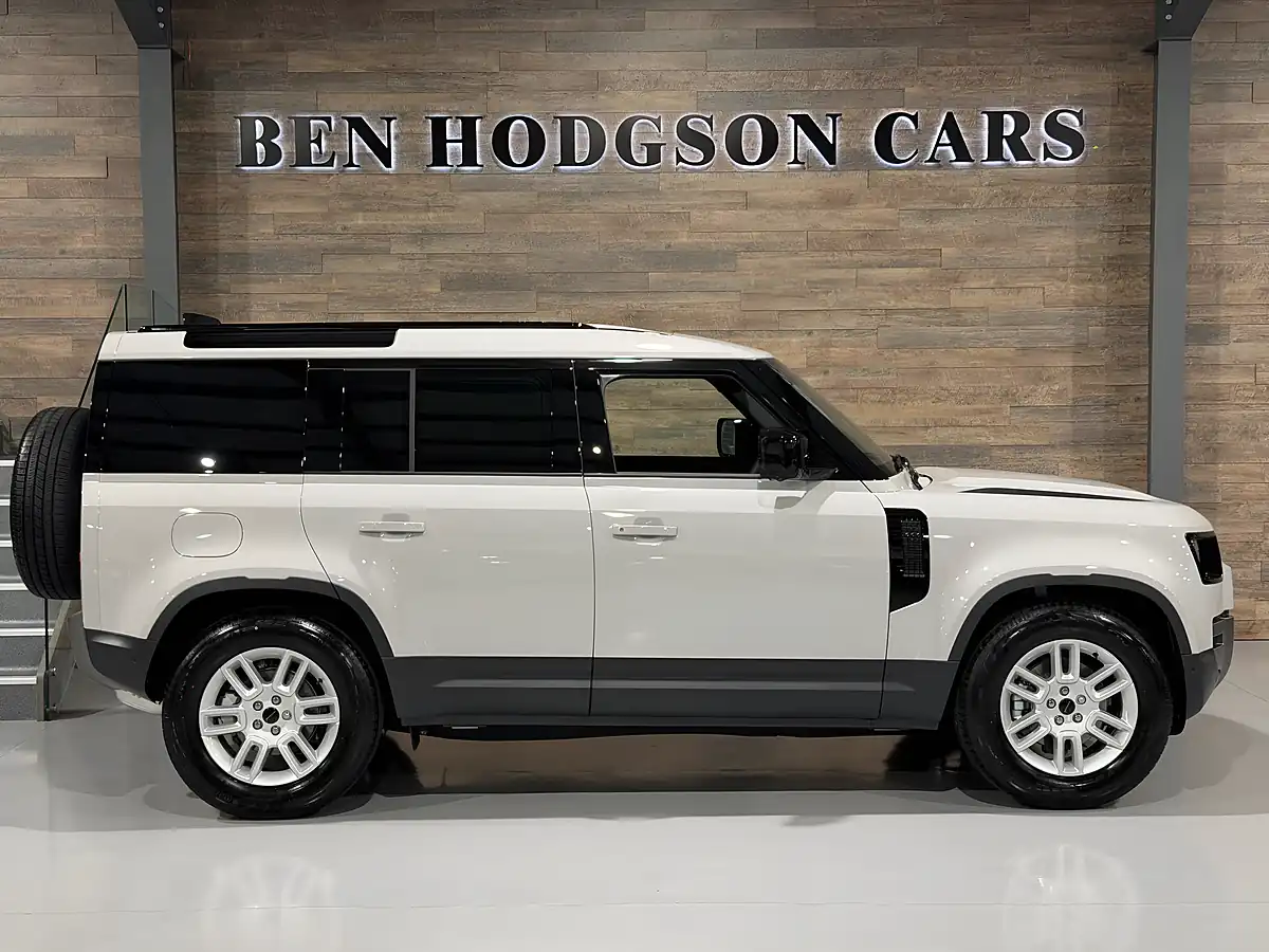 Used 2026 Land Rover Defender 110 S Hard Top Borasco Grey - Interior and Exterior details 5