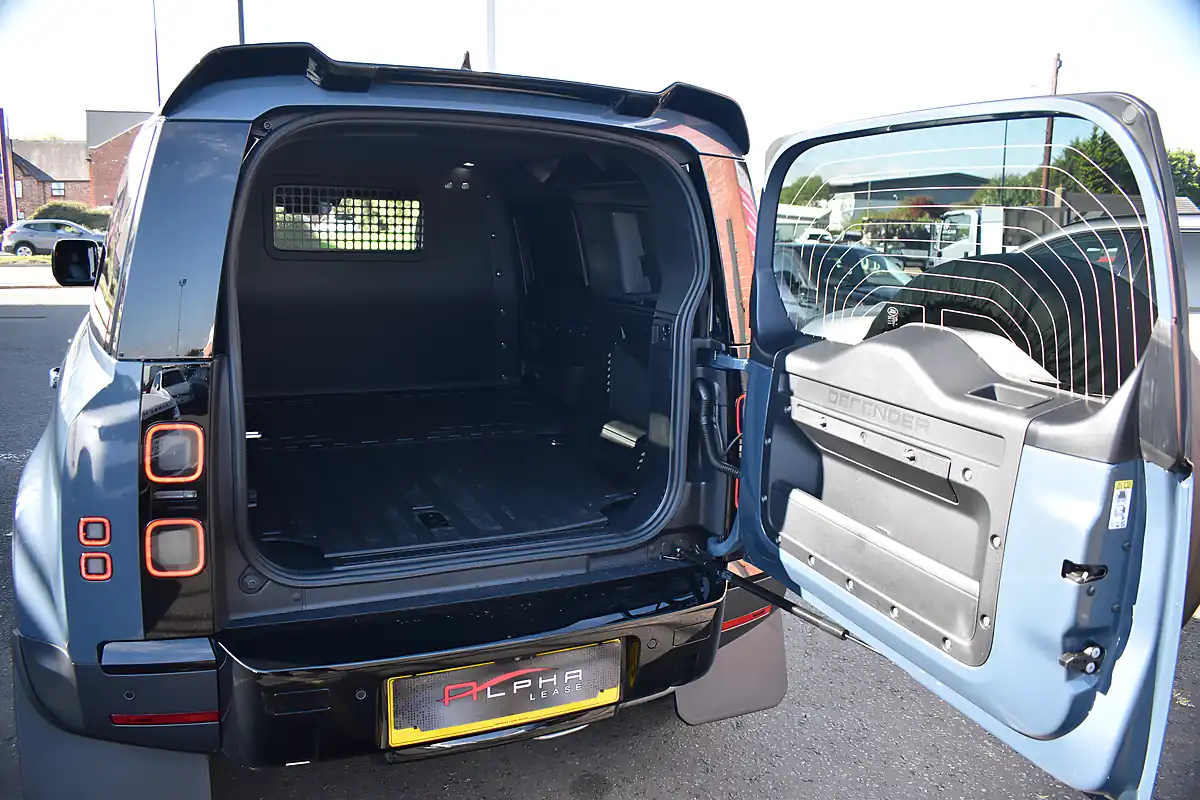 Used 2026 Land Rover Defender 110 S Hard Top Tasman Blue - Interior and Exterior details 14
