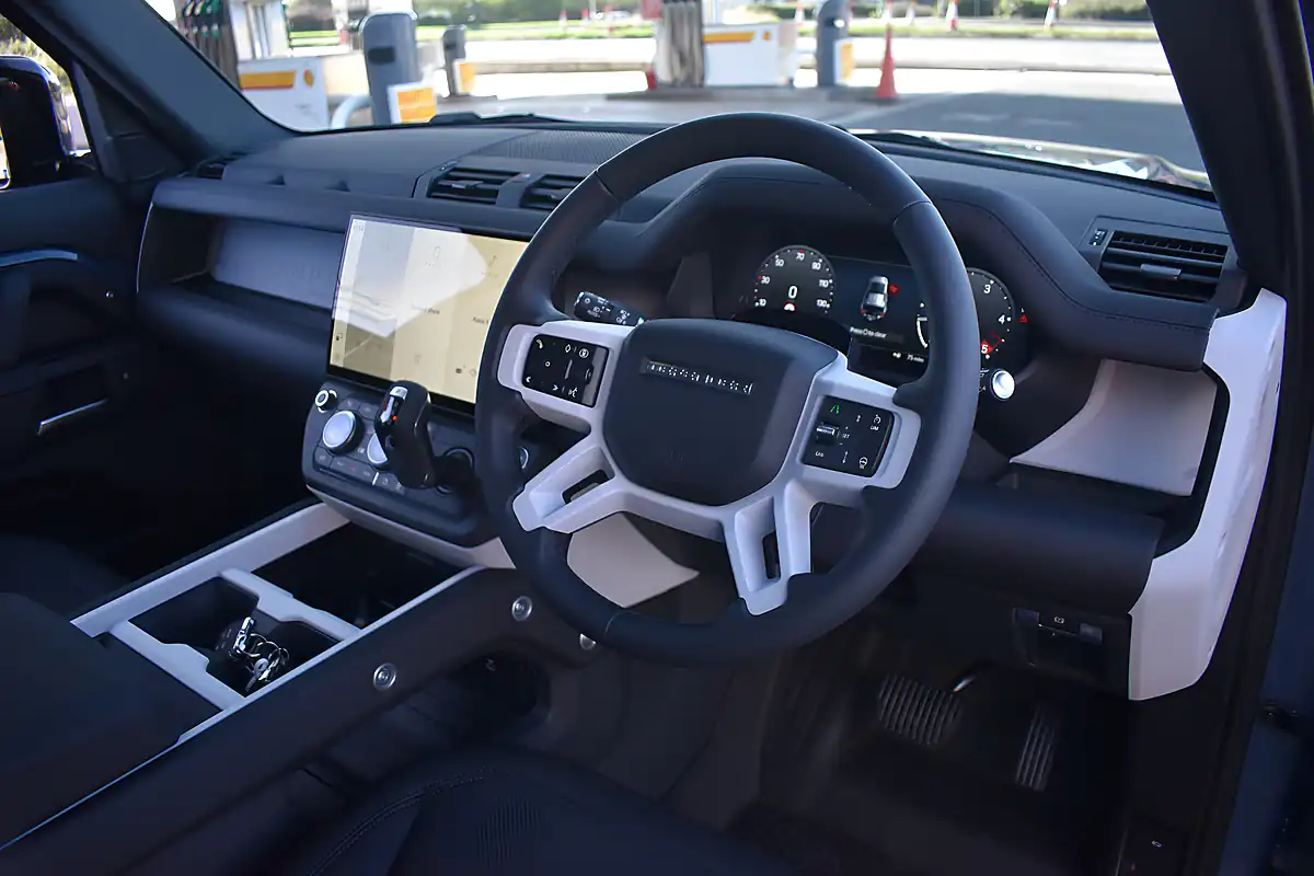 Used 2026 Land Rover Defender 110 S Hard Top Tasman Blue - Interior and Exterior details 8