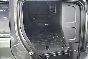 Used 2026 Land Rover Defender 110 S Hard Top Woolstone Green - Interior and Exterior details 15