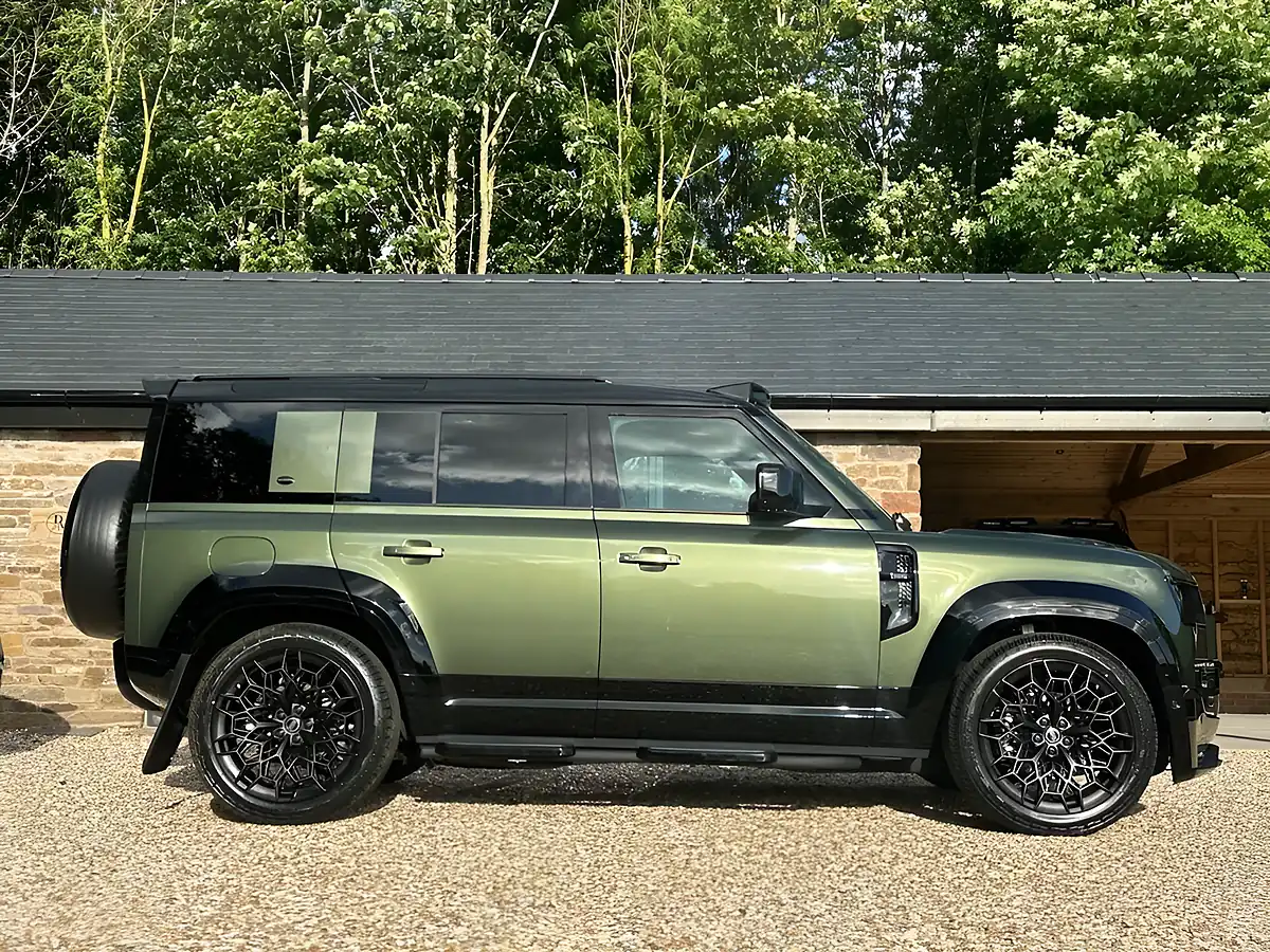 Used 2026 Land Rover Defender 110 S Woolstone Green - Interior and Exterior details 10