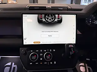 Used 2026 Land Rover Defender 110 S Woolstone Green - Interior and Exterior details 4