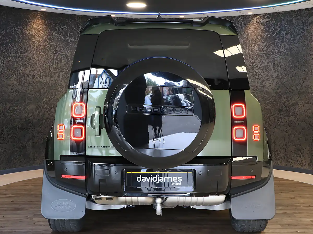 Used 2026 Land Rover Defender 110 S Woolstone Green - Interior and Exterior details 9