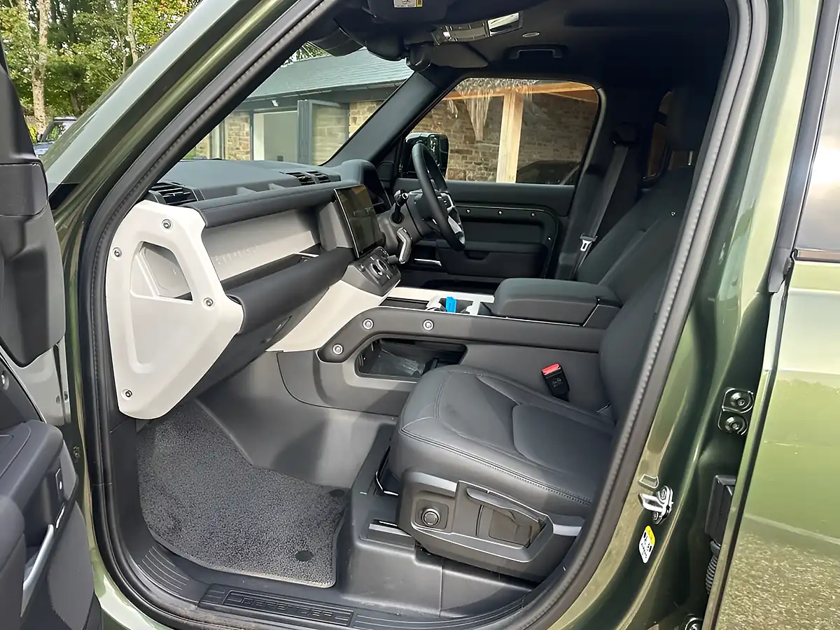 Used 2026 Land Rover Defender 110 S Woolstone Green - Interior and Exterior details 2