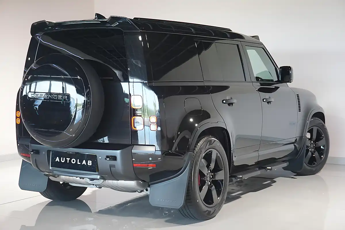 Used 2026 Land Rover Defender 110 X-Dynamic Hse Hard Top Black - Interior and Exterior details 17