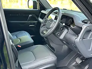 Used 2026 Land Rover Defender 110 X-Dynamic Hse Santorini Black - Interior and Exterior details 9