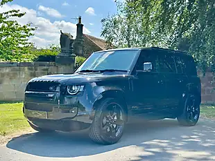 Used 2026 Land Rover Defender 110 X-Dynamic Hse Santorini Black - Interior and Exterior details 20