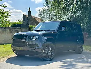 Used 2026 Land Rover Defender 110 X-Dynamic Hse Santorini Black - Interior and Exterior details 6