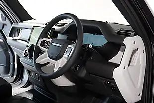 Used 2026 Land Rover Defender 110 X-Dynamic Hse Santorini Black - Interior and Exterior details 9