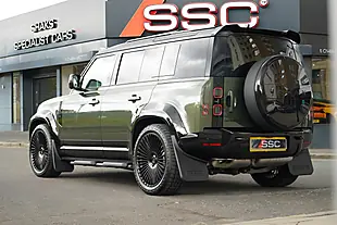 Used 2026 Land Rover Defender 110 X-Dynamic Hse Woolstone Green - Interior and Exterior details 2