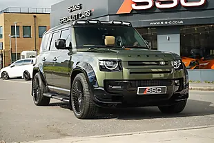 Used 2026 Land Rover Defender 110 X-Dynamic Hse Woolstone Green - Interior and Exterior details 5
