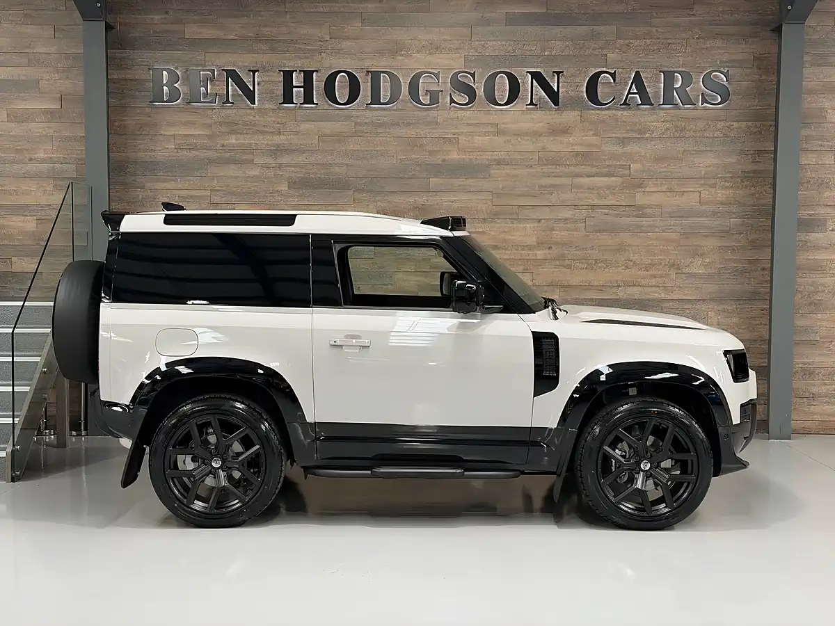 Used 2026 Land Rover Defender 90 S Hard Top Borasco Grey - Interior and Exterior details 5
