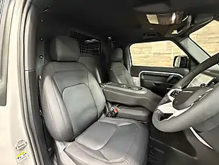 Used 2026 Land Rover Defender 90 S Hard Top Borasco Grey - Interior and Exterior details 9