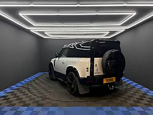 Used 2026 Land Rover Defender 90 S Hard Top Grey - Interior and Exterior details 12
