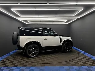 Used 2026 Land Rover Defender 90 S Hard Top Grey - Interior and Exterior details 15