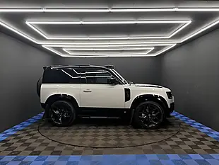 Used 2026 Land Rover Defender 90 S Hard Top Grey - Interior and Exterior details 16