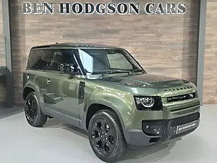 Used 2026 Land Rover Defender 90 S Woolstone Green Metallic - Interior and Exterior details 3