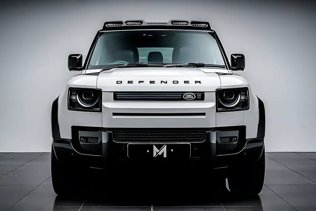 Used 2026 Land Rover Defender 90 X-Dynamic Hse Borasco Grey - Interior and Exterior details 2